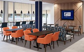 Holiday Inn Express Savannah - Gateway By Ihg